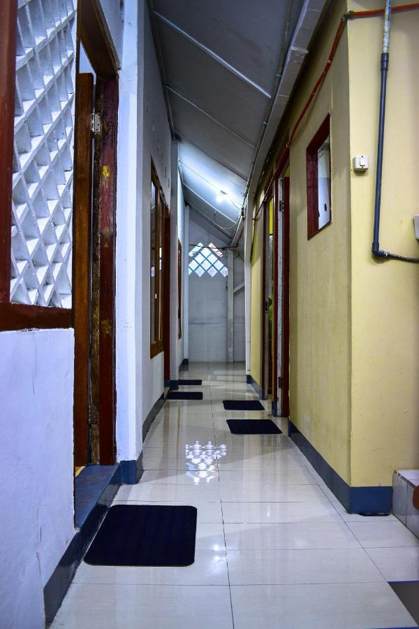 Simplycity Hostel Syariah Bandung Exterior foto